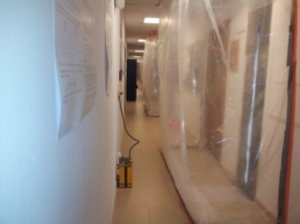 Luty 2012 Usuwanie płyt sokalitowych zawierających azbest w działającym budynku biurowym typu Lipsk